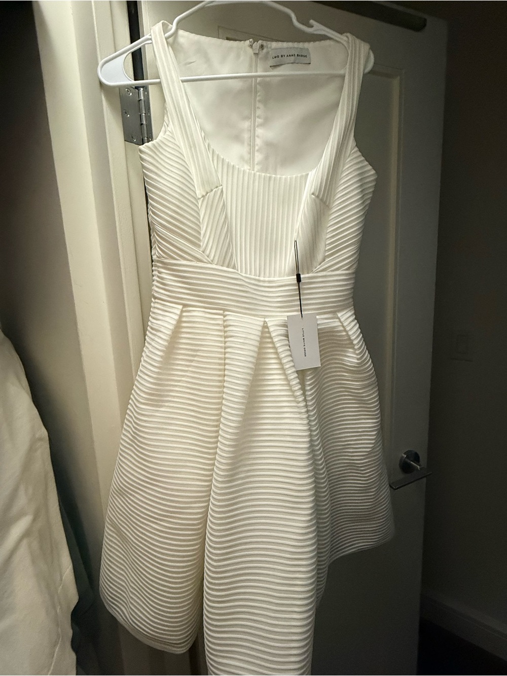 NWT Anne Barge Head Over Heels - Sleeveless White Textured Fit-and-Flare Dress